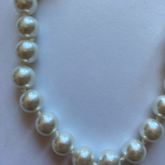 Mexx Pearl Necklace, NWOT, Pearlcore - Picture 2 of 3